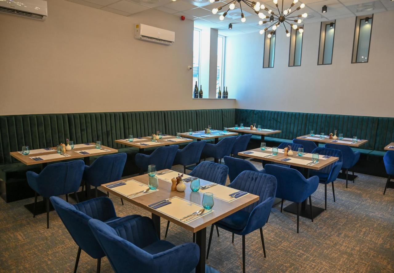 Nn Boutique Hotel Тисауйварош Экстерьер фото