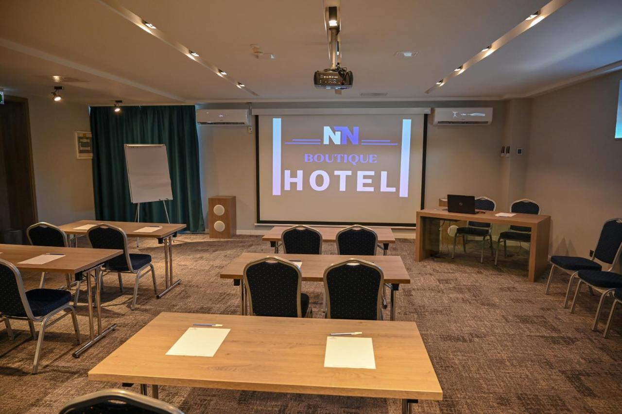 Nn Boutique Hotel Тисауйварош Экстерьер фото