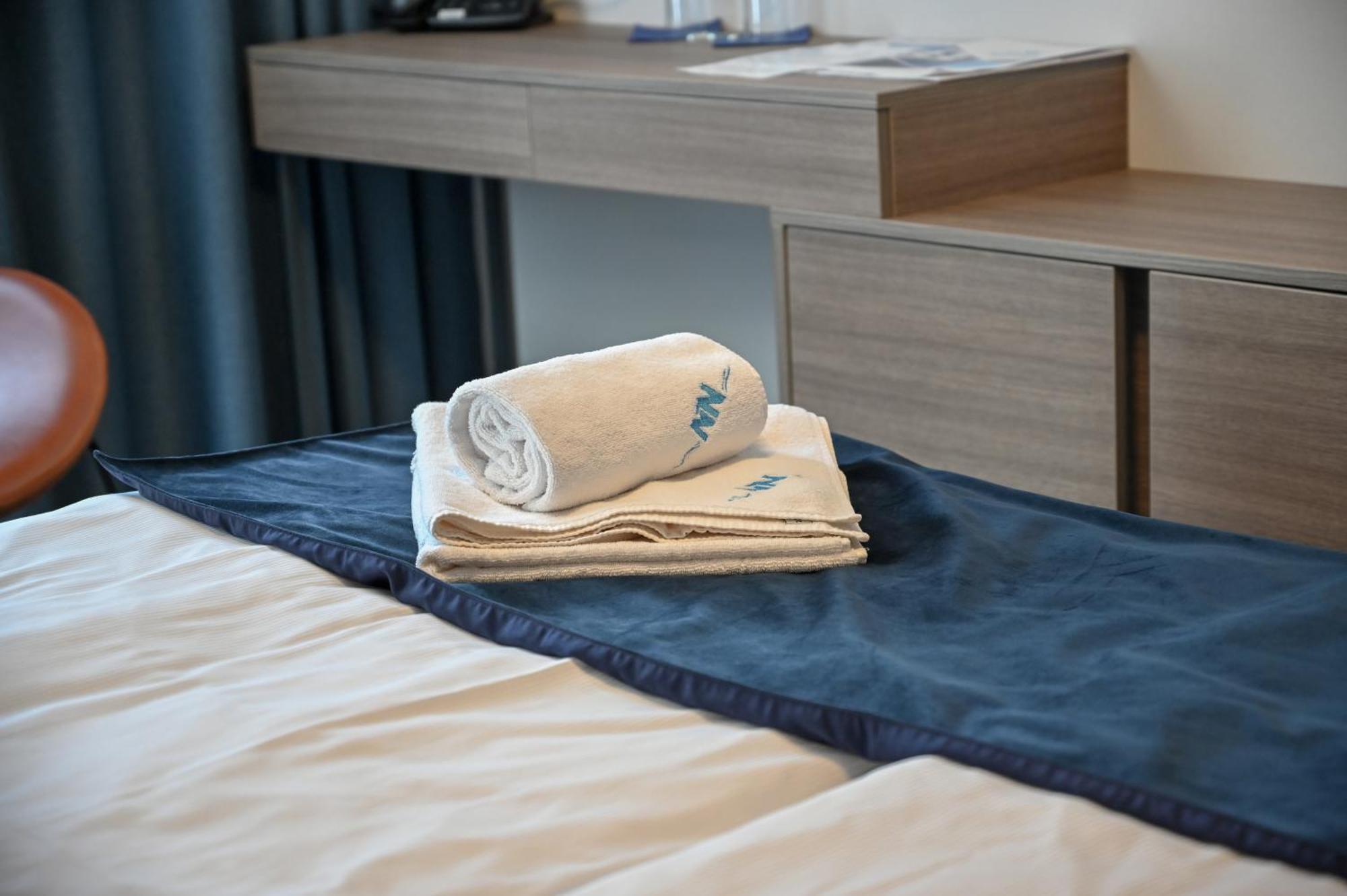Nn Boutique Hotel Тисауйварош Экстерьер фото